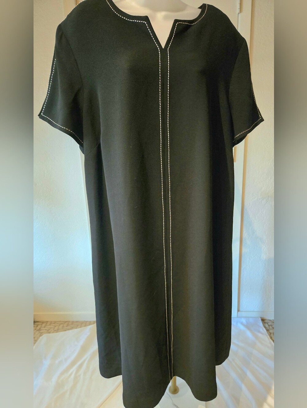 Jones New York Black Dress With Exposed White Stitching